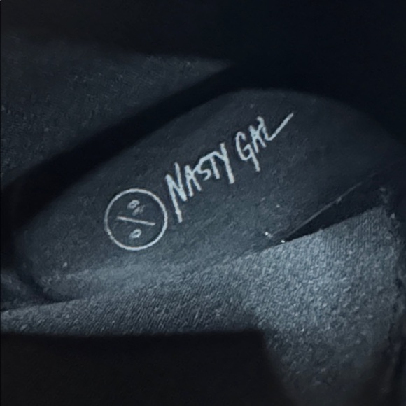 White and Black Western Boots - Picture 8 of 12